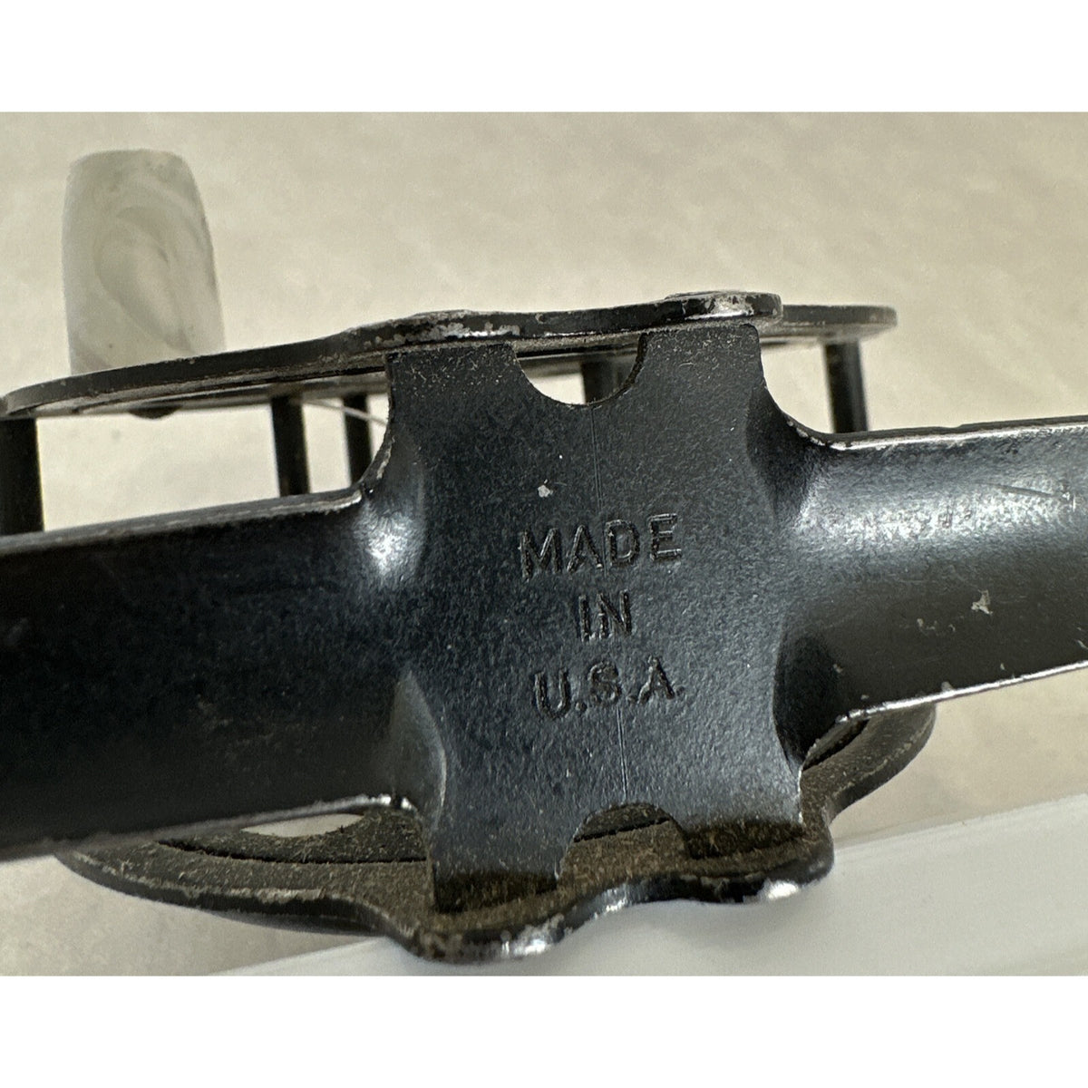 1920s USA Made Skeleton Fly Fishing Reel Black Metal White Handle VTG – Pocatello Market 1920s USA Made Skeleton Fly Fishing Reel Black Metal White Handle VTG – Pocatello Market