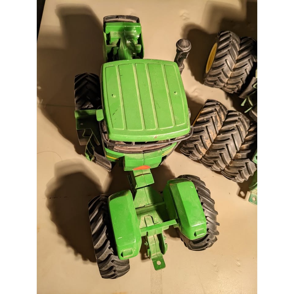1/16 Scale ERTL John Deere 9200 Tractor With Triples Farm Toy Green Vi – Pocatello Market