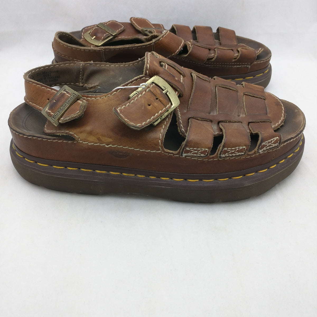 Dr. Martens Martins unisex platform fisherman sandals 8092 brown The Dr. Martens 8092 Fisherman Sandals are a stylish and  main image 4