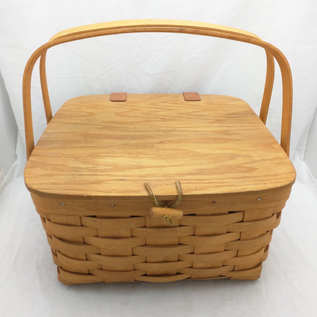 1995 12x12x6 Picnic Divider Protector Longaberger Basket Woven