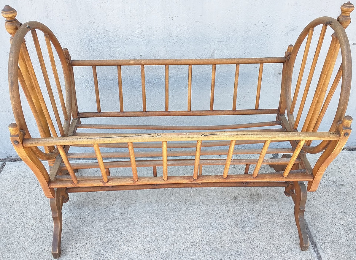 Antique best sale bentwood cradle