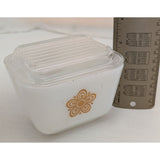 Pyrex Butterfly Gold 1.5 Cup 1960s 501 B 22 Refrigerator Dish Daisy Flower Pattern Glass USA Vintage