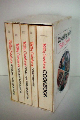 Cooking With Betty Crocker [Box Set] [Paperback] Betty Crocker