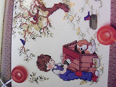 Sarah Kay - An Undated Calendar with Designs in Counted Cross Stitch [Paperback]