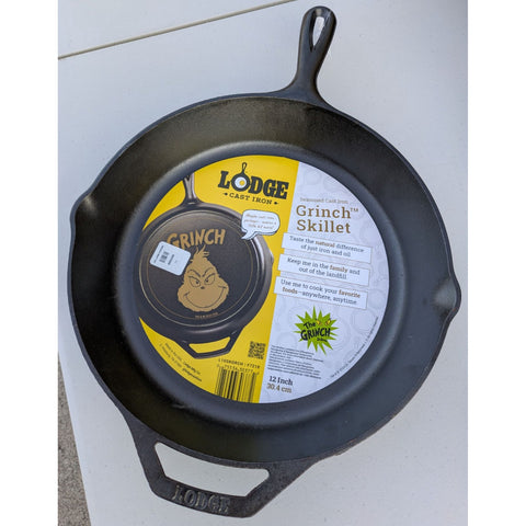 NEW Lodge Grinch 12" Cast Iron Skillet With Grinch Engraving - Durable & Versatile Cookware
