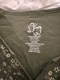 SOLD 26/28 Fashion bug Y2K Floral Print Short Sleeve Tee Olive Green