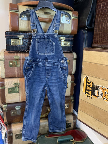 https://s3.commentsold.com/found_downtown/products/BgLiDsCJA9GpH9tOFyiKRHkIZs4rRRKT3JcyNapq.jpg