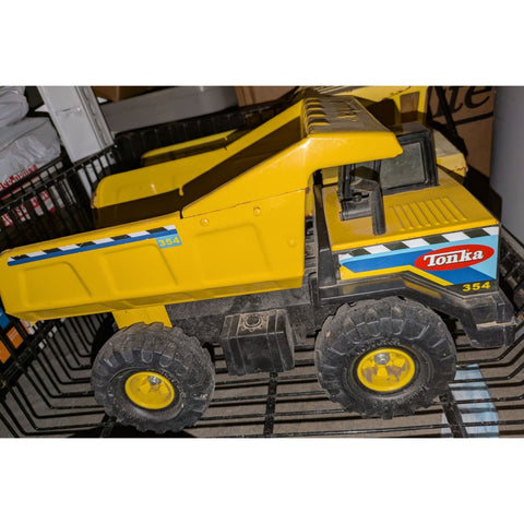 17" 354 XMB-975 Dump Tonka Truck 1999 Pressed Steel Blue Sticker Version