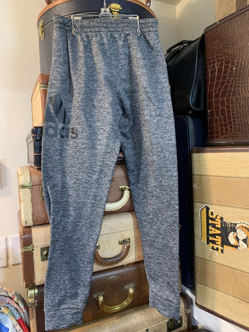 https://s3.commentsold.com/found_downtown/products/FX97vaCNeaw9COT7aL0RLsIoC0Viylvo5k2VZjOX.jpg