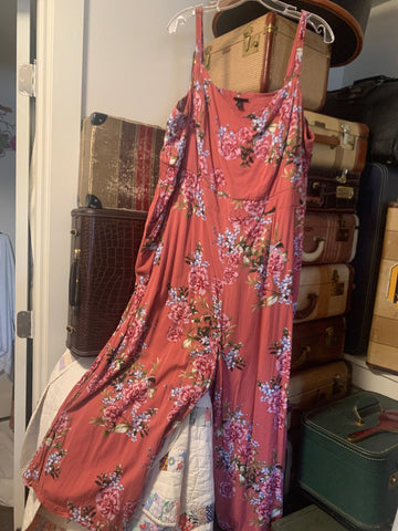 4X Torrid Womens Shirt Top Dusty rose, pink floral, stretch romper, one piece, adjustable straps Plus  VGC