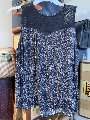 2X Maurices Womens Shirt Top Black Lace Plus  Used