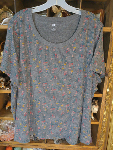 3X Dip Womens Shirt Top Floral Gray print Plus  Used