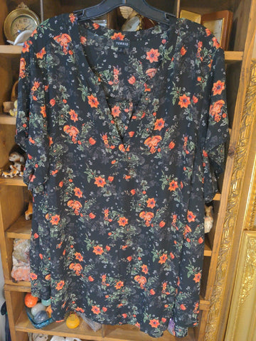 4X Torrid Womens Shirt Top Floral short sleeve Plus  Used
