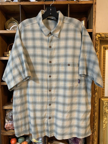 XL Patagonia Mens Shirt Top Light green organic cotton crinkle texture, short sleeve button up Regular  Used