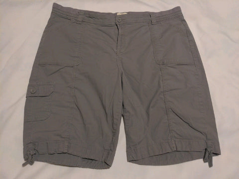 20 Saint Johns Bay Womens Shorts Gray cargo leg ties Plus  Used
