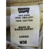 38" Levi's Men's Cargo Shorts - Beige - Size W38