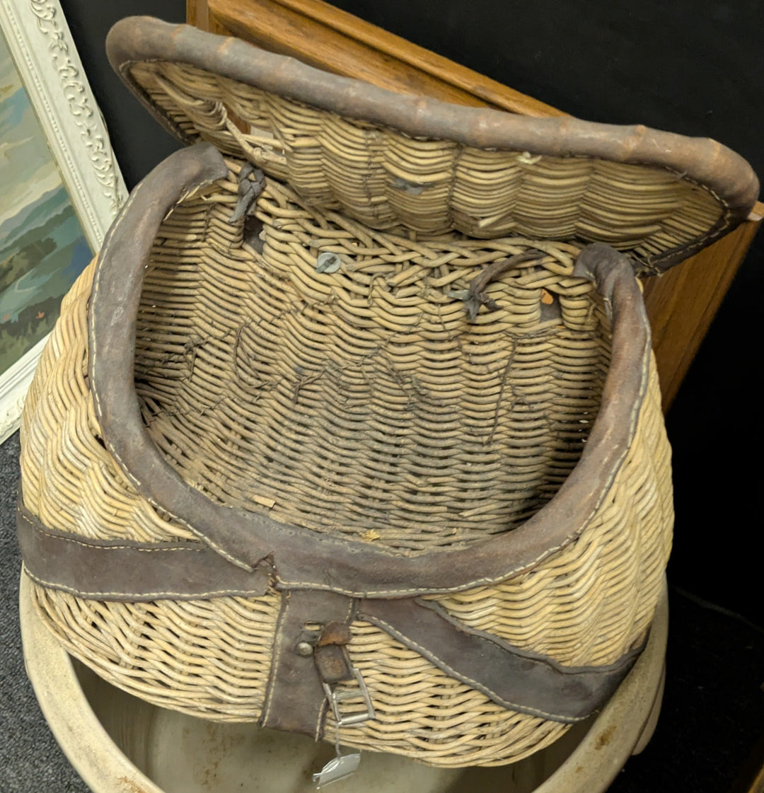Willow Spokes and Wickerwork 洋書 Willow Spokes and Wickerwork 洋書