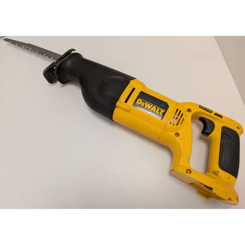 14.4V DeWALT DW937 Cordless Reciprocating Saw Variable Speed Reciprocating Bare Tool Only De WALT