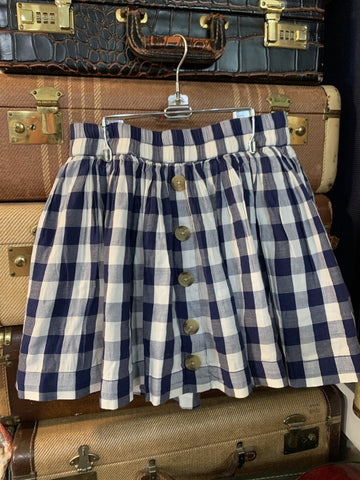https://s3.commentsold.com/found_downtown/products/cPvy8iw0YlysUd8MoWXJyptyk71YWFPbm9aXYIZE.jpg