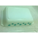 Vintage Pyrex White Turquoise Snowflake White 2 QT Casserole Rectangle 575 B Dish 550 C Lid Space Saver 575B Aqua Blue