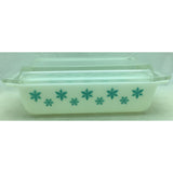 Vintage Pyrex White Turquoise Snowflake White 2 QT Casserole Rectangle 575 B Dish 550 C Lid Space Saver 575B Aqua Blue