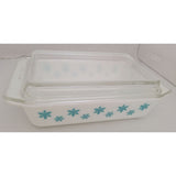 Vintage Pyrex White Turquoise Snowflake White 2 QT Casserole Rectangle 575 B Dish 550 C Lid Space Saver 575B Aqua Blue