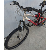 Giant Boulder SE Mountain Red Silver Bike Shimano 7-Speed Aluminum 6061 Aluxx Bicycle