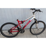 Giant Boulder SE Mountain Red Silver Bike Shimano 7-Speed Aluminum 6061 Aluxx Bicycle