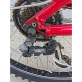 Giant Boulder SE Mountain Red Silver Bike Shimano 7-Speed Aluminum 6061 Aluxx Bicycle