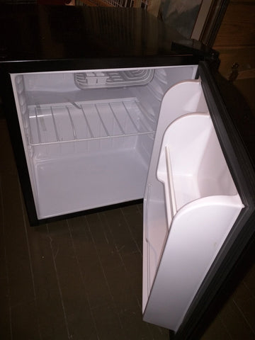 SOLD!! RCA 2016 Mini-Fridge Refrigerator Black Small