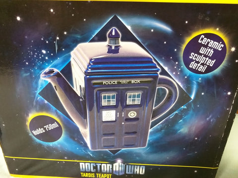 SOLD! Doctor Who Teapot, telephone booth. Boxed.