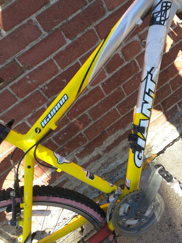 Giant Iguana Bike Mountain Bicycle Pilot Rock Shox Yellow – Pocatello Market Giant Iguana Bike Mountain Bicycle Pilot Rock Shox Yellow – Pocatello Market
