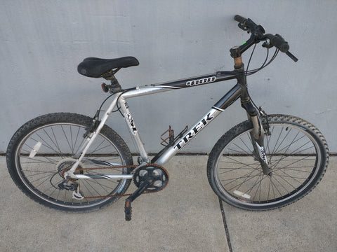 21" Trek 4100 ASL mountain bike bicycle 53.5cm Silver/Black