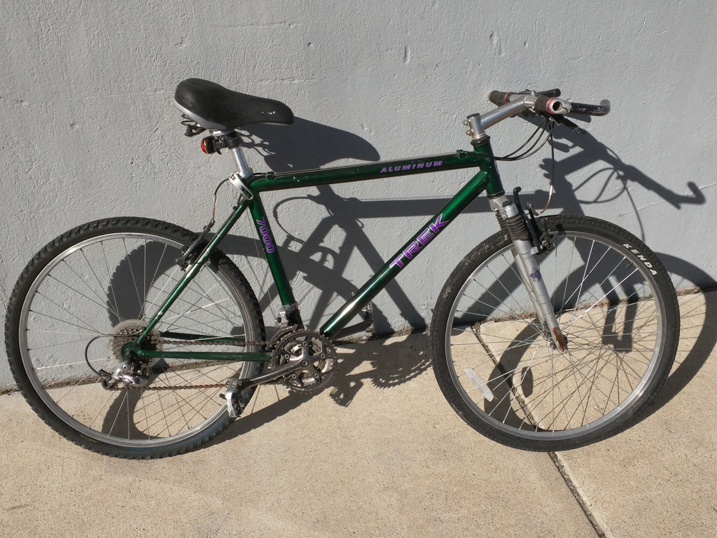 Trek 7000 STX Green Mountain Bike Bicycle Aluminum Easton E9 – Pocatello Market Trek 7000 STX Green Mountain Bike Bicycle Aluminum Easton E9 – Pocatello Market