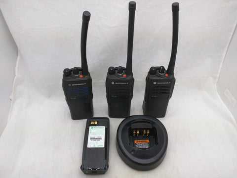 (3) HT750 Motorola Two-Way Portable Handheld Radio Walkie Talkie