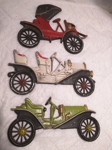 3 Scratched car automobile wall hangings metal display model t vintage decor