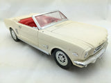 1/18 Cream Mira 1964 Mustang Ford Diecast Convertible