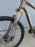 19.5 " Disc Brakes Trek 4300 4 Series Alpha MTB Mountain Bike Bicycle