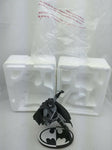 DC BATMAN BLACK & WHITE EARTH 2 Porcelain STATUE Figure Brouillard NICOLA SCOTT